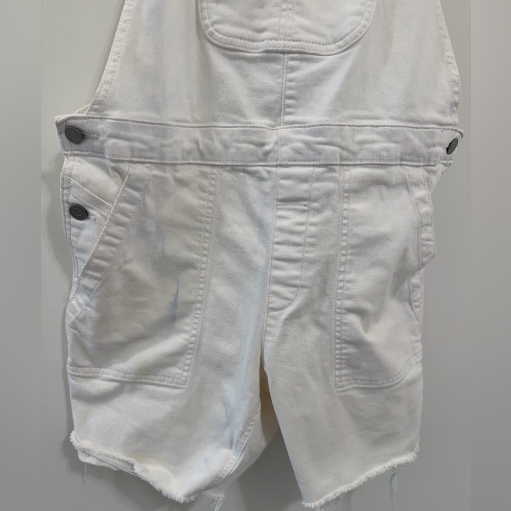 GAP Denim White Short Overalls | Size Small | Frayed Hem - Picture 4 of 7